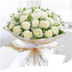 18 White Rose With Gypsophila