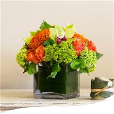 Table Arrangement Orange and Green Luxury