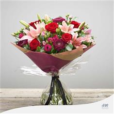 Valentine&#39;s Sumptuous Mixed Bouquet