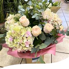 Garden Rose &amp; Hydrangea Hand-Tied