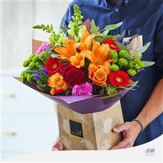 Gift Box - Valentine&#39;s Vibrant Bouquet