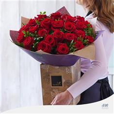 Gift Box - Valentine&#39;s 24 Red Roses Hand-Tied