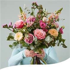 Mother&#39;s Day Hand-Tied - Amethyst Affection (Extra Large)