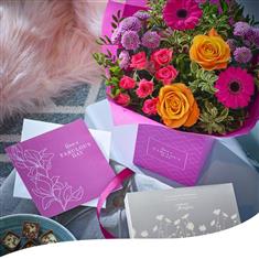 Mother&#39;s Day Gift Box - Pretty in Pink Bouquet, Chocs And Card