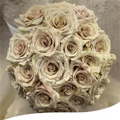 Menta Garden Roses Bridal Bouquet 