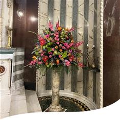 Vibrant Pedestal