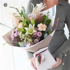 Winter Trending Handtied