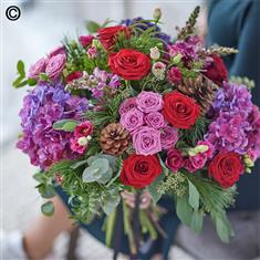 Spectacular Christmas Hand-tied