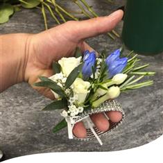 Wrist corsage 