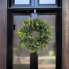 Berry and Thistle Pine Wreath 
