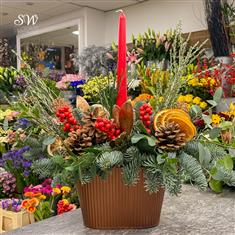 Pines &amp; More Candle Delight