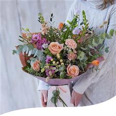 Gift Box - Spring Trending (Extra Large)