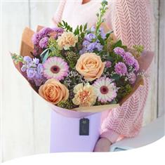 Mother&#39;s Day Gift Box - Serene Springtime