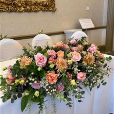 Peach Garden Rose Top Table