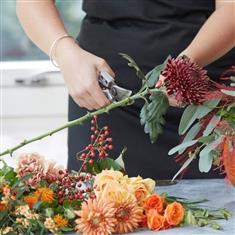 Garden style hand-tied workshop