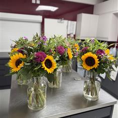 Modern style Vase Arrangement workshop